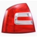 SKODA OCTAVIA HECKLEUCHTE LINKS